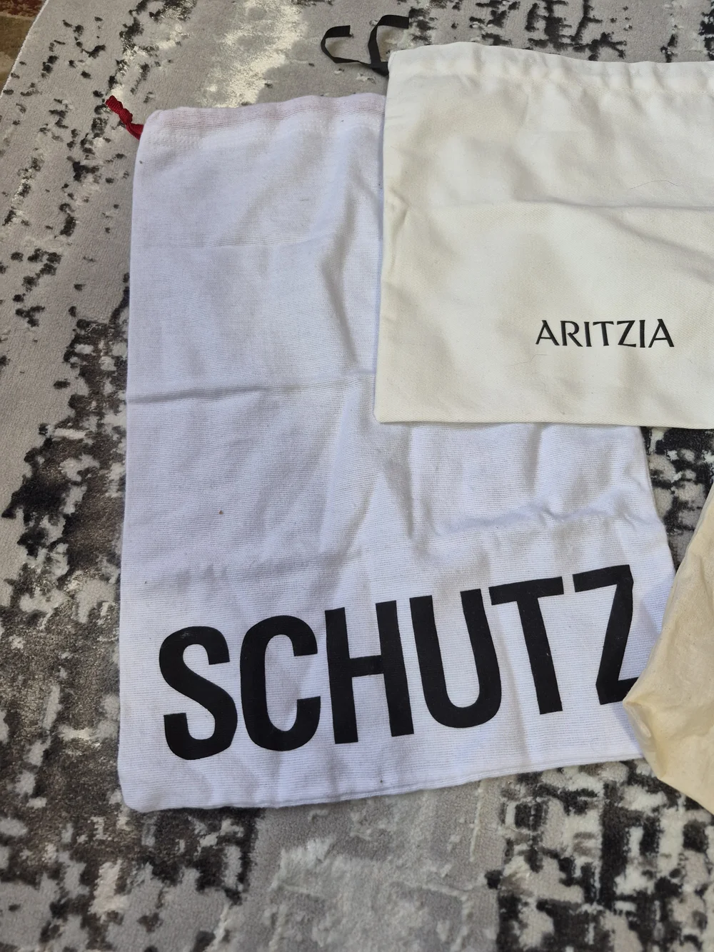 cotton dust storage Drawsteing Bags: Schutz, Aritzia and Madewell